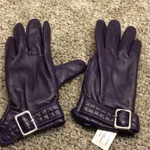 Like new purple leather gloves